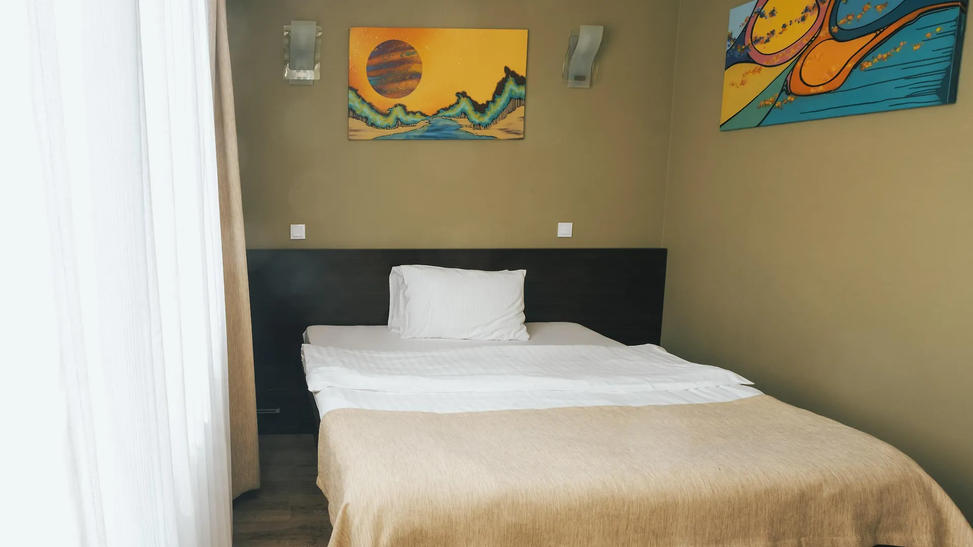 Graffiti Hotel Бухарест 3*,