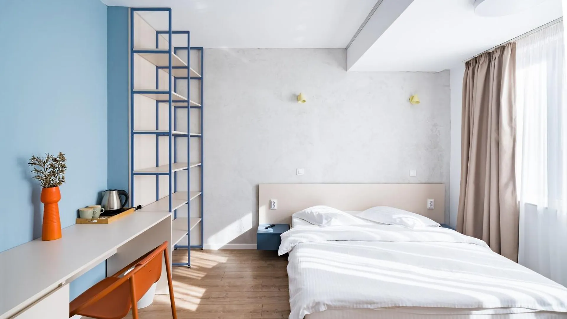 Graffiti Hotel Бухарест